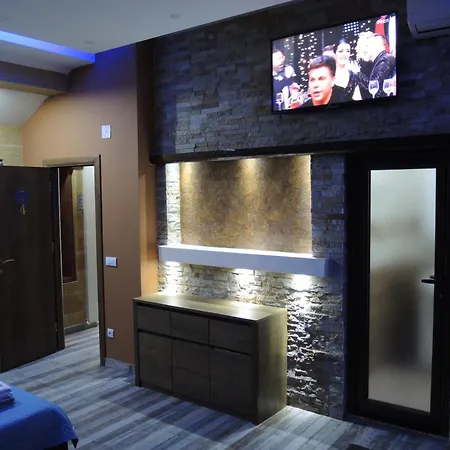 Bed & Breakfast Rooms&restaurant 43 4*